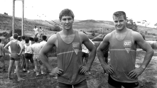 12/1988. Alastair Lynch and Brad Edwards at Fitzroy training. Football. 1980s.