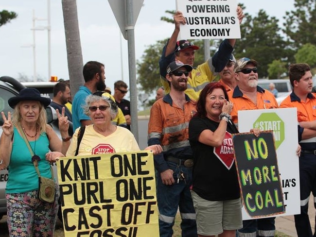 Emu Park saw a mixed crowd of pro and anti-Adani protesters on Wednesday evening