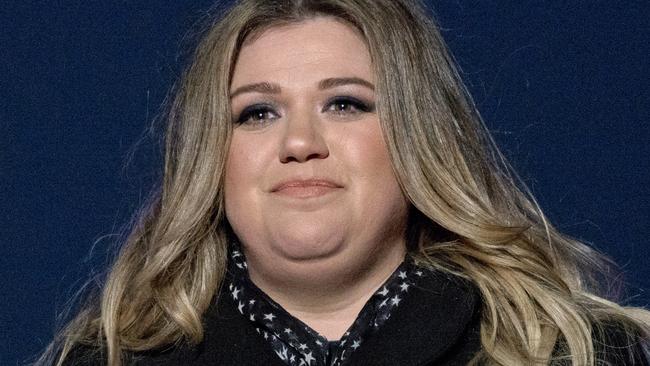 Kelly Clarkson's disagreement with Dr. Luke cost her 'millions' |   — Australia's leading news site