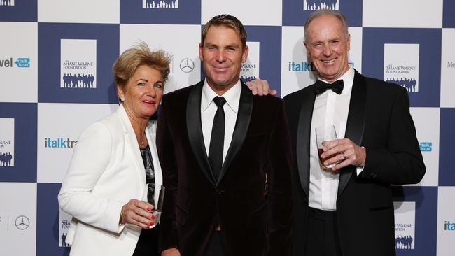 Shane Warne with his parents Brigitte and Keith. Picture: Julie Kiriacoudis