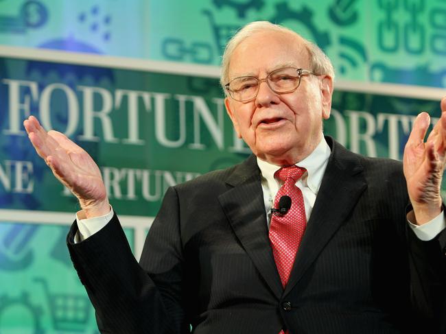 WASHINGTON, DC - OCTOBER 16:  Warren Buffett speaks onstage at the FORTUNE Most Powerful Women Summit on October 16, 2013 in Washington, DC.  (Photo by Paul Morigi/Getty Images for FORTUNE)