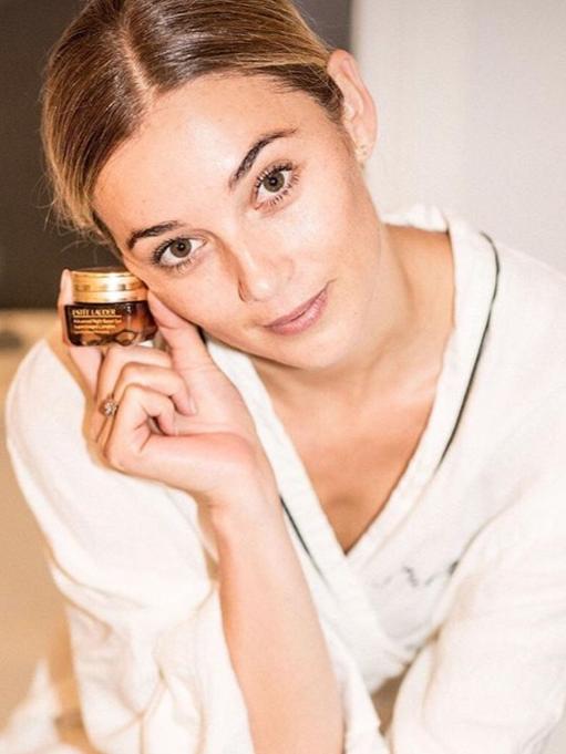 Jasmine Yarbrough posted her night time routine on the Byrdie Beauty Instagram page.