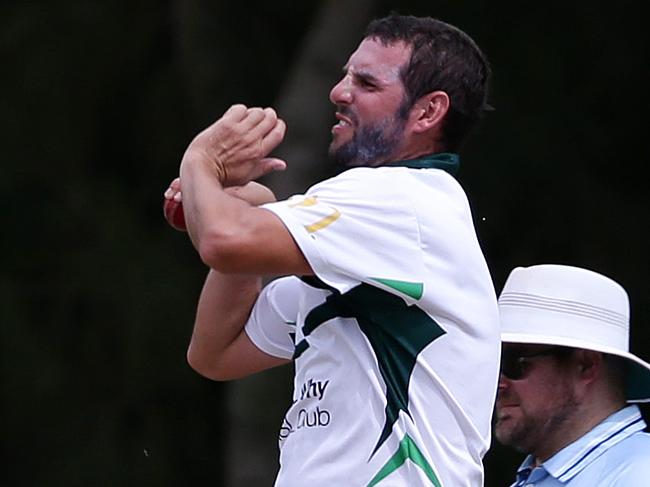 Weldon Oval - pics from one-day game - Warringah (batting) v Epping.