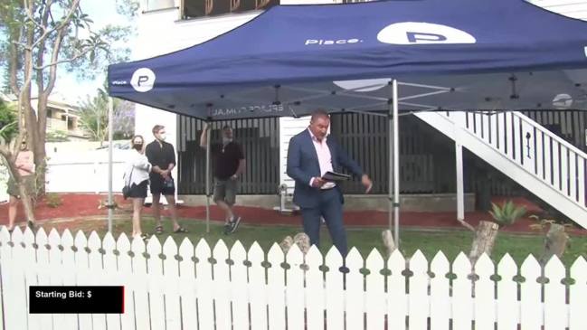 Replay: Brisbane house auctions - 83 Thackeray St, Norman Park