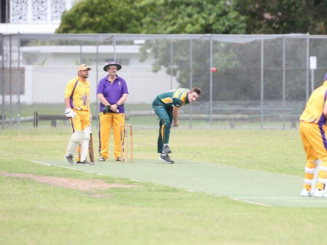 Palm Beach Currumbin (batting) vs. Helensvale in Community Div 1 Jacob Cooper. 25 November 2023 Palm Beach Picture by Richard Gosling