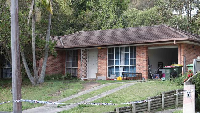 13 Reeves St Narara on September 20, 2019 as police investigated the suspected murder of Danielle Easey at the address. Picture: Sue Graham