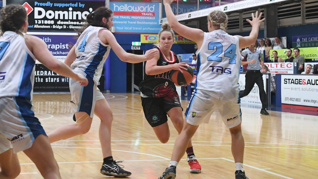 BASKETBALL ConocoPhillips CQ Cup Rd 1: Mackay Meteorettes' Paris Santacaterina with the ball
