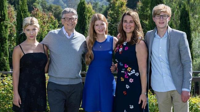 Bill and Melinda Gates and their family.