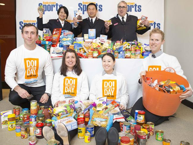 Canterbury Bankstown Express - Members of Bankstown Salvation Army and Bankstown Sports Club staff teamed up today for a photograph showing their participation in Newslocal's DoSomethingDay #DoSomethingDay 2016