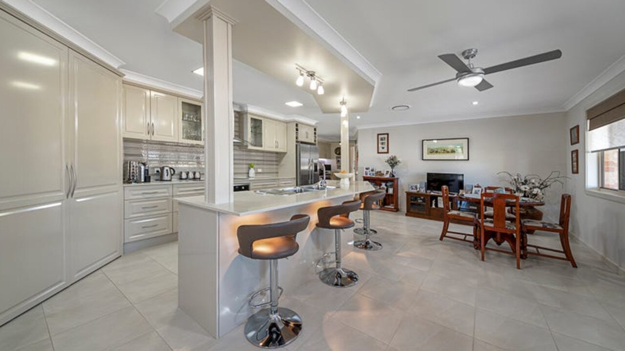 11 Stonewood Crescent, Warwick. Photo: Real estate.com