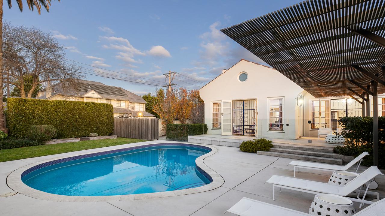 The pool has been a setting for filming television commercial areas.