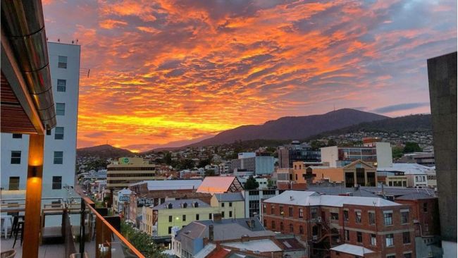 Enjoy the beauty of Hobart from the luxury of the Crowne Plaza. Picture: Luxury Escapes