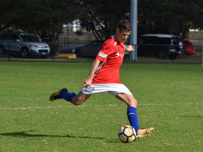Luka Skoko, son of Josip Skoko, playing for North Geelong Warriors.