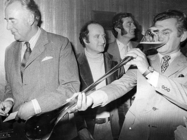 Bob Hawke (R) drinking a yard of ale at the official opening of the Bob Hawke Hotel. Picture: Supplied