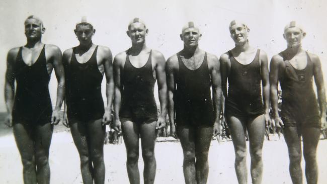 Norman Hill (far left) in the 1941 R &amp; R team at Coogee SLSC. Picture: supplied.