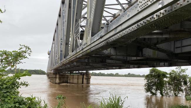 Burdekin flood threat eases as BOM investigates gauge glitch