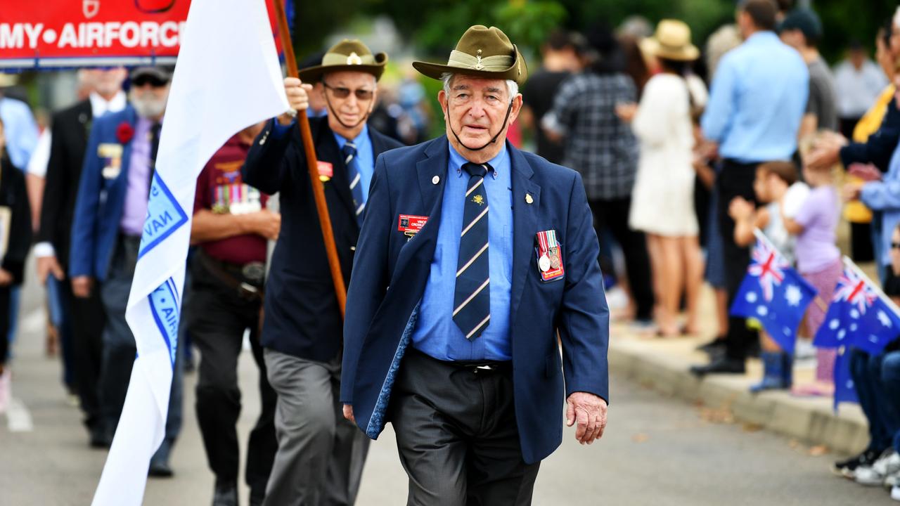 Townsville Anzac Day parade photos at Thuringowa and The Strand | Daily ...