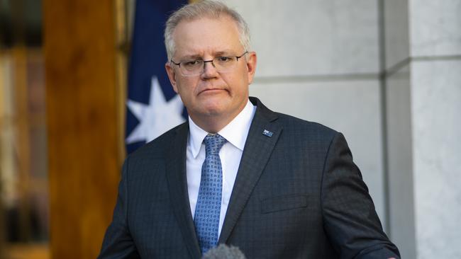 Scott Morrison has called on Daniel Andrews to stump up, saying he’ll wait to see the Victorian Premier’s economic support plan before considering federal measures. Picture: Martin Ollman