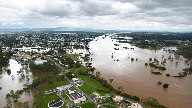 2013 aerial flood pictures of Gympie. Looking south east with the new Gympe sewage treament plant in the foreground. Photo Craig Warhurst / The Gympie Times