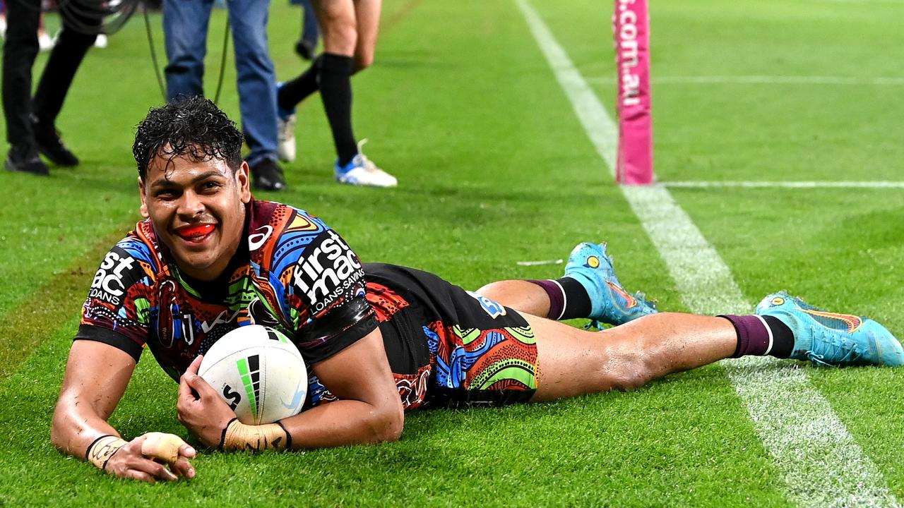 Selwyn Cobbo enjoys a try last season.