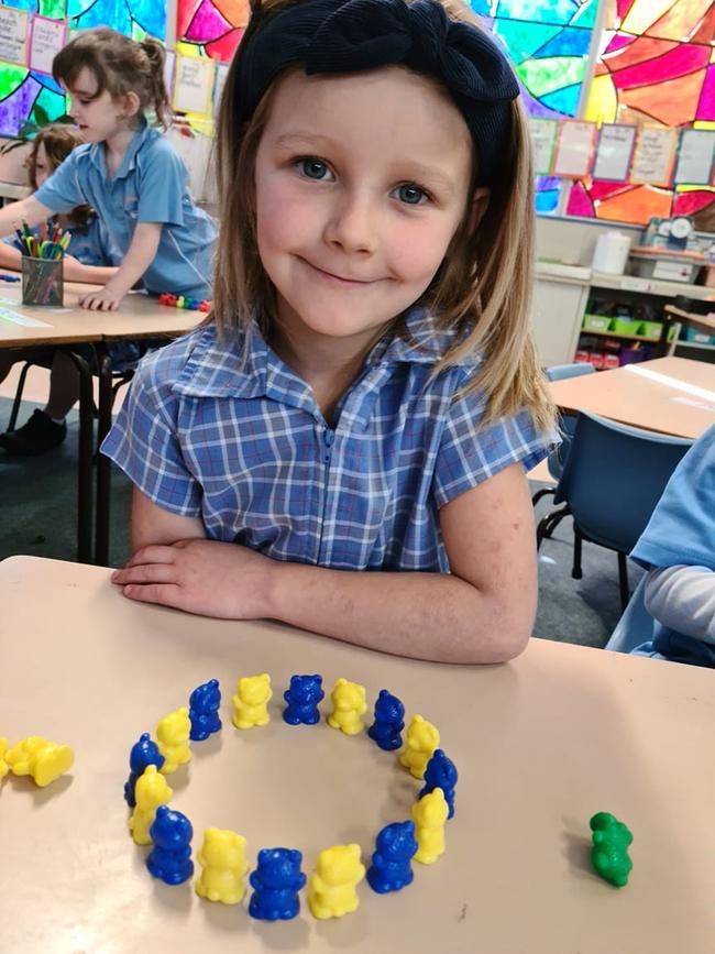 Yamba Public School Kindergarten learn about shapes and patterns.