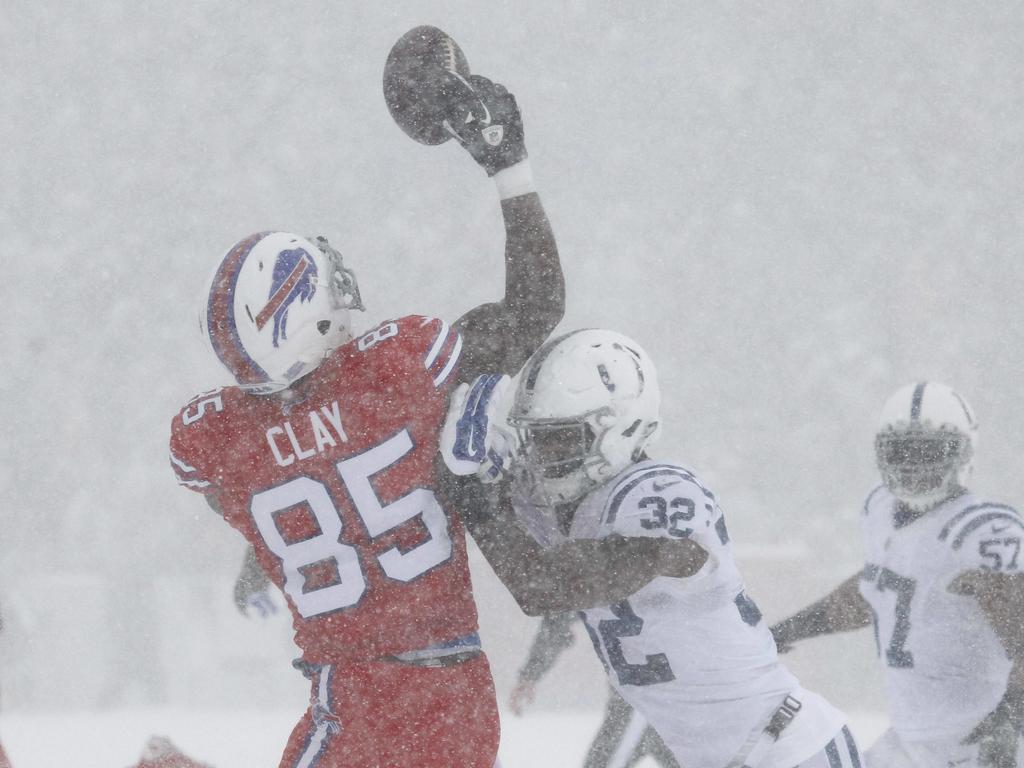 Buffalo Bills defensive tackle Tim Settle (99) applies pressure during an  NFL wild-card football game Sunday, Jan. 15, 2023, in Orchard Park, NY. (AP  Photo/Matt Durisko Stock Photo - Alamy