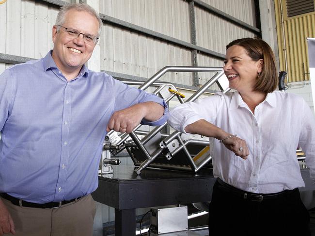 Townsville, AUSTRALIA - NewsWire Photos October 14, 2020:  Prime Minister Scott Morrison and Queensland opposition LNP leader Deb Frecklington visit Meridian Helicopters to announce an $11M commitment to the Copperstring project. : NCA NewsWire / Sarah Marshall