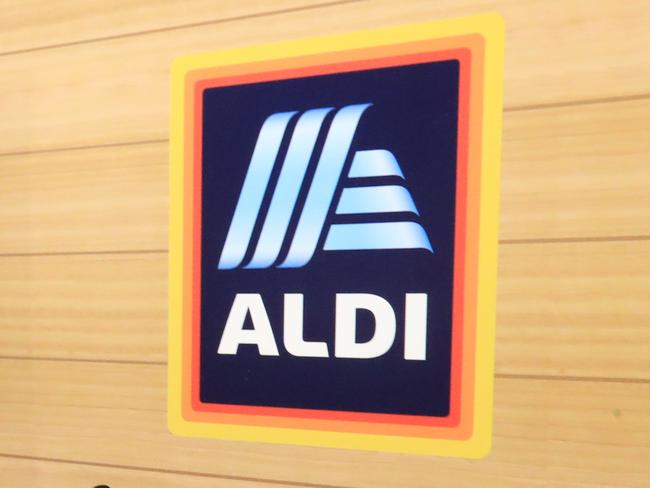 The opening of the new Tweed Mall Aldi store wasa hive of activities as shoppers flocked to the new store.