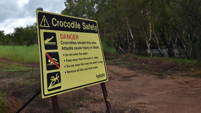 A crocodile warning sign at Cahills Crossing. PICTURE: Katrina Bridgeford