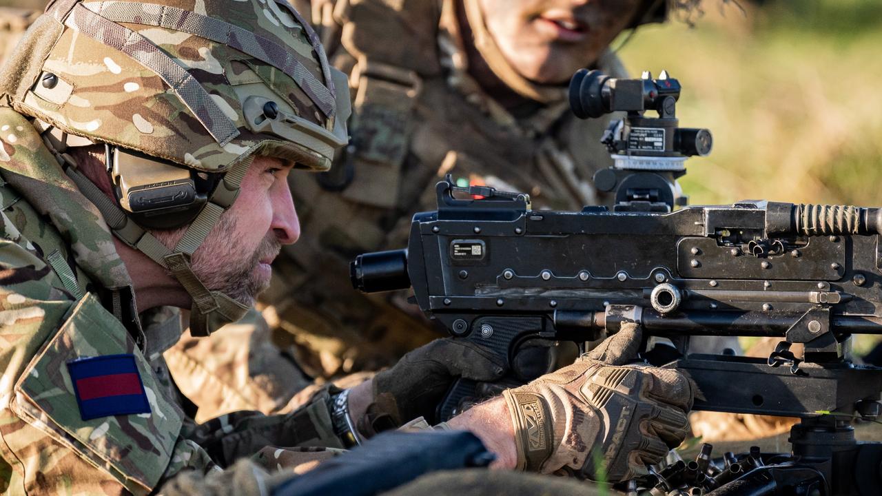 Prince William with a general-purpose machine gun (GPMG), during a visit to the 1st Battalion Welsh Guards. Picture: Aaron Chown – WPA Pool/Getty Images