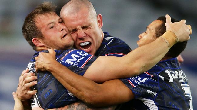 Josh Morris gets a special David Klemmer man hug. (Photo by Matt King/Getty Images)