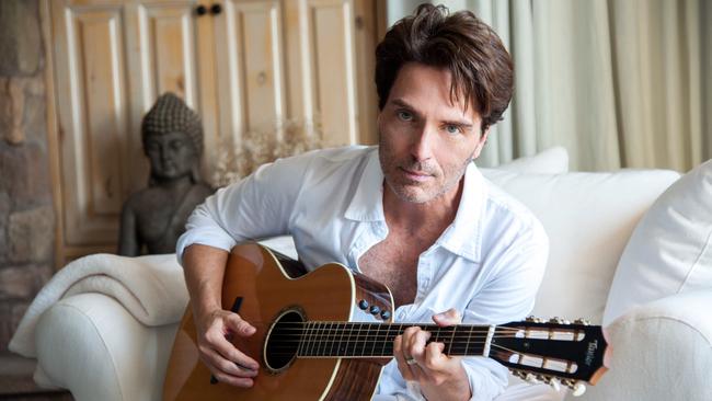 US singer and songwriter Richard Marx.