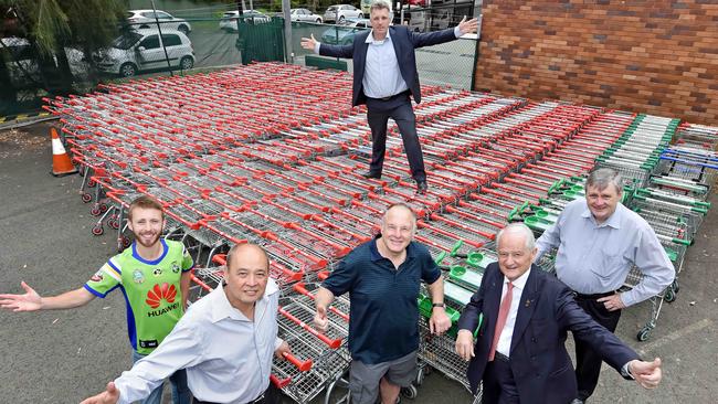 Hornsby Shire councillor Nathan Tilbury (top) with fellow councillors (l-r) Joseph Nicita, Vince del Galleo, mayor Philip Ruddock &amp; Robert Browne with over 400 shopping trolleys impounded at Community Recycling Centre at Thornleigh. Pic :AAP Image/Troy Snook)