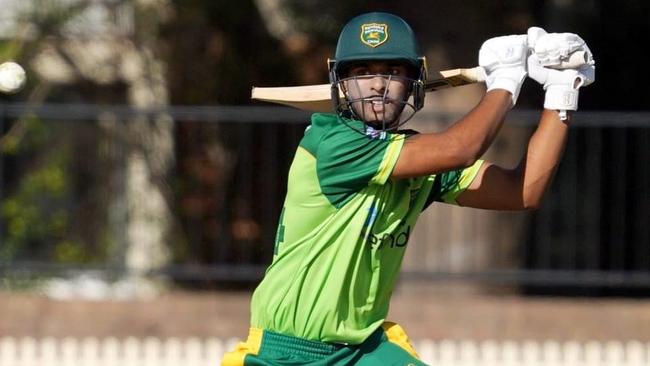 Young batsman Puru Gaur. Pic: Peter Bannigan.