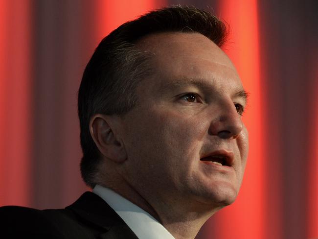 Shadow Treasurer Chris Bowen speaks at a Queensland Labor breakfast as part of the 2016 election campaign in Brisbane, Wednesday, June 8, 2016. Bill Shorten has launched a 10-year economic plan that includes matching the Turnbull government's promise to bring the budget back to surplus in 2021. (AAP Image/Mick Tsikas) NO ARCHIVING