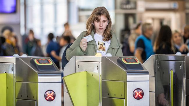 Not being able to use your credit card for public transport has been a sore point for Victorians for many years. Picture: Jake Nowakowski