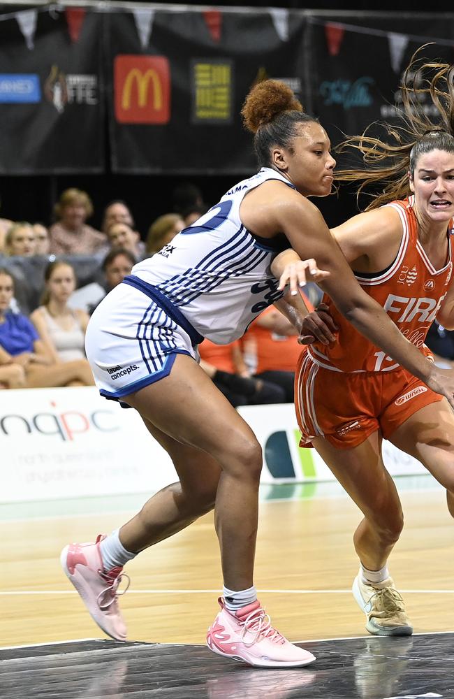 TOWNSVILLE, AUSTRALIA – JANUARY 11: Alex Fowler of the Fire drives to the basket during the round 11 WNBL match between Townsville Fire and Southside Flyers at Townsville Entertainment Centre on January 11, 2025, in Townsville, Australia. (Photo by Ian Hitchcock/Getty Images)