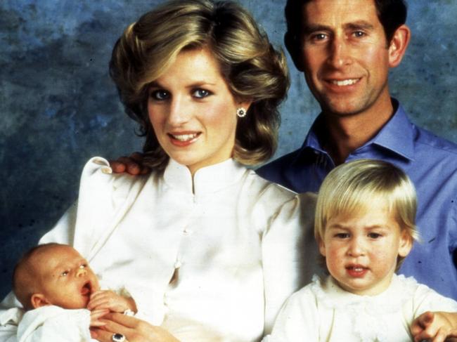 28/08/1996 NEWS: 1984. Prince Charles and Diana Princess of Wales with children Prince William and Prince Henry (Prince Harry). Princess Diana. Family portrait.