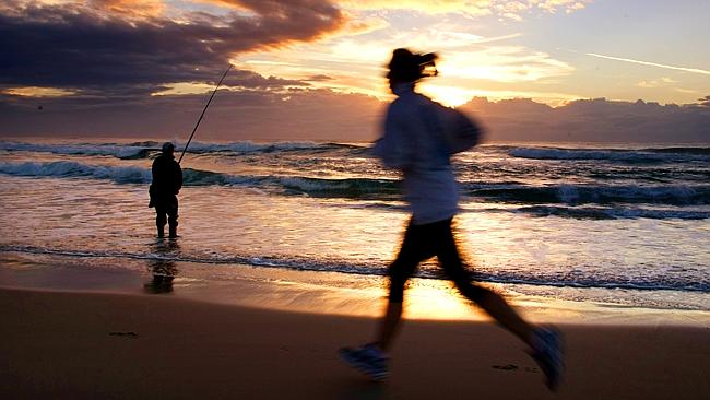  Village Green-BCM 10/5/10 Early morning fishing/ jogging at Mermaid Beach Gold Coast. Pic Tim Marsden 