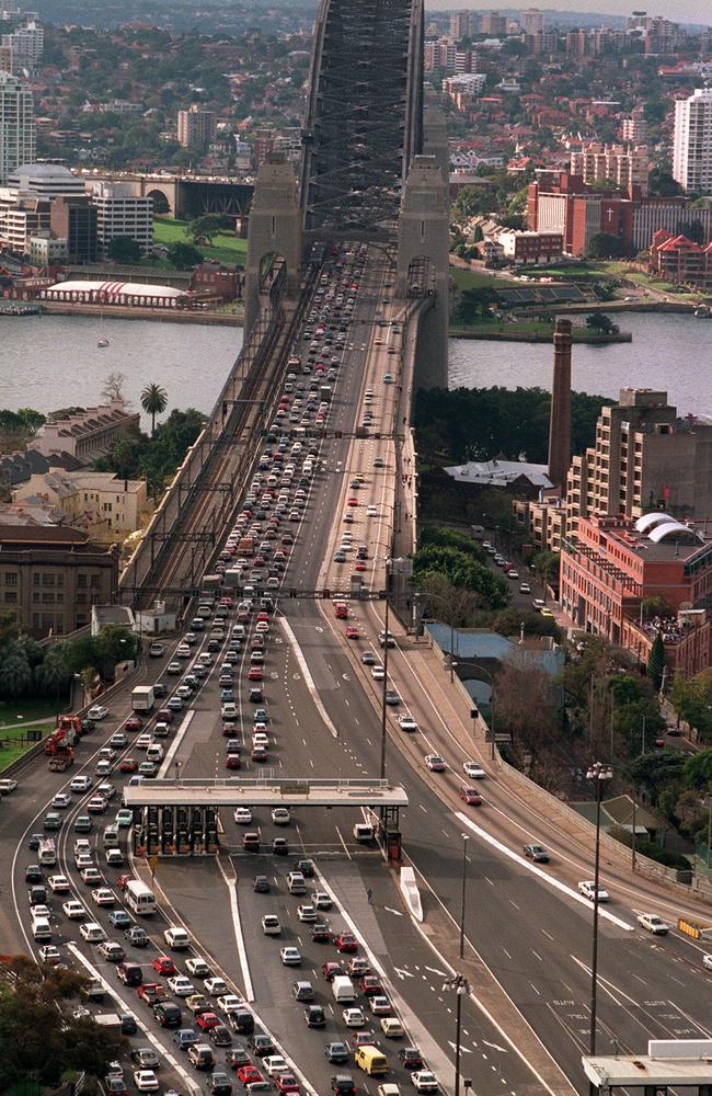 Sydney Harbour Bridge chaos in 1996.