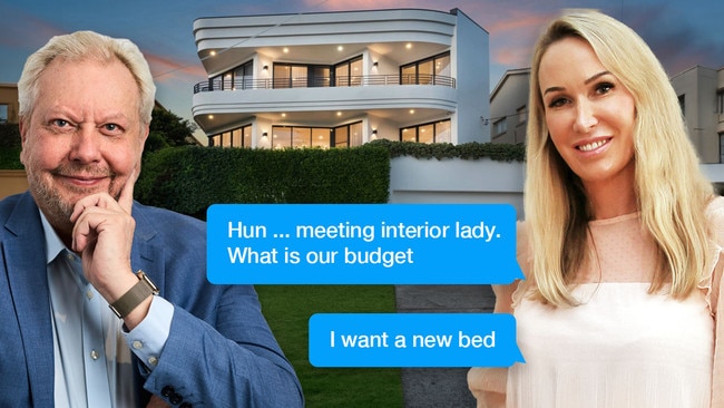 Text messages between billionaire Richard White and former lover, Linda Rogan, and the Vaucluse mansion at the centre of the dispute.