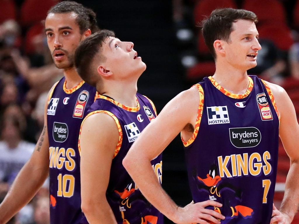 SYDNEY, AUSTRALIA - JANUARY 16: Kings players react during the round seven NBL match between Sydney Kings and New Zealand Breakers at Qudos Bank Arena on January 16, 2022, in Sydney, [COUNTRY}. (Photo by Brendon Thorne/Getty Images)