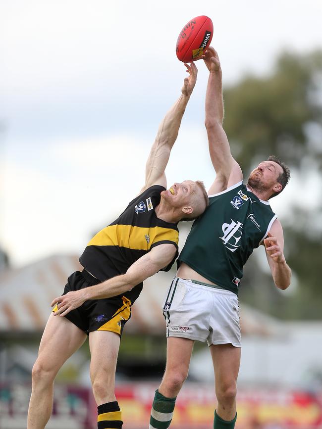 Echuca ruckman Kane Morris, right, will miss the qualifying final. Picture: Yuri Kouzmin