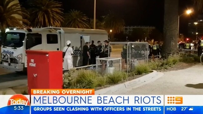 Sixteen arrested in St Kilda overnight (9 News)