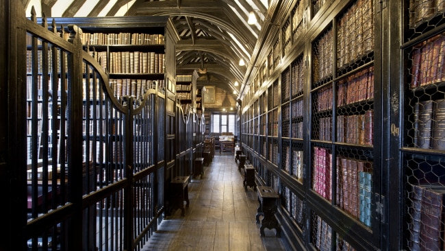 32 Stunning libraries and bookstores to see around the world | escape ...