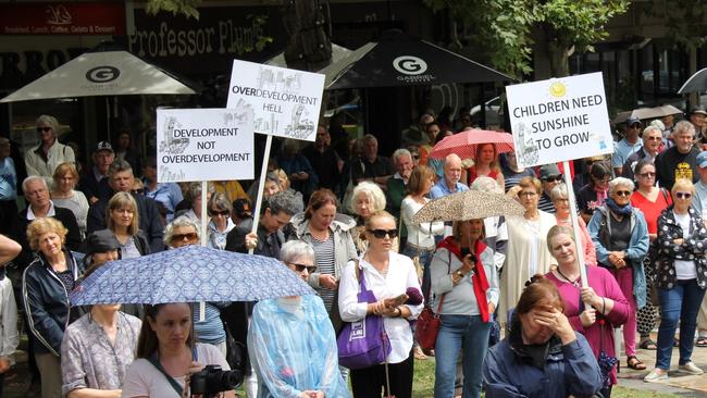 People at the rally at Ernest Place, Crows Nest