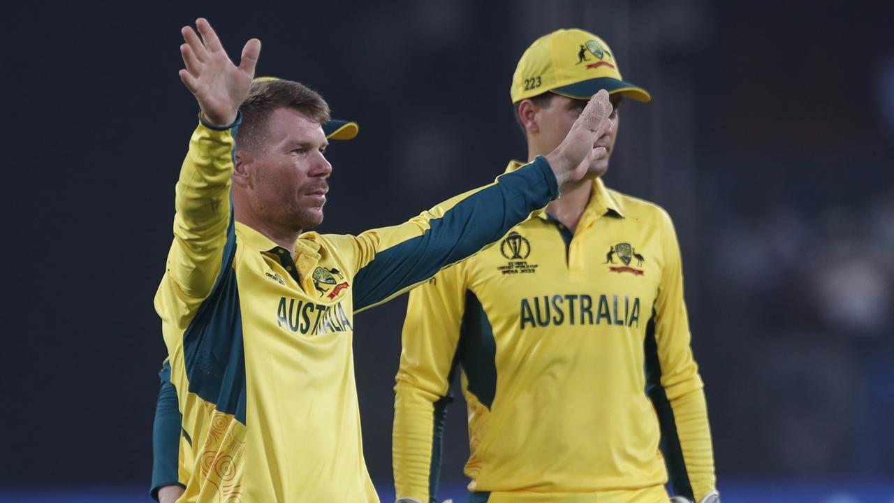 David Warner was in the middle of everything. Photo by Pankaj Nangia/Getty Images)