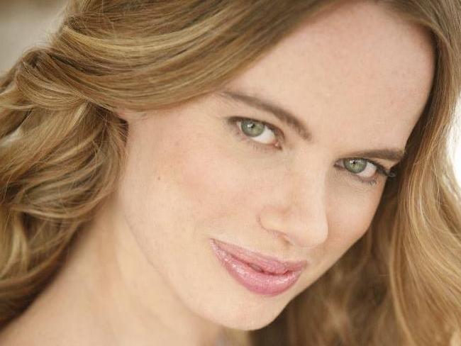 Sydney actor Alixandra Kupcik works fulltime in real estate to make ends meet.