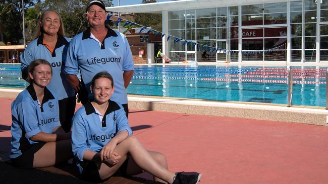 Left to right back, Natalie Kent, Scott Riddington. Front, Ella Alcock and Ellie Gobee, pose at Manly pool They helped save a man having a seizure from Manly Aquatic Centre pool. Picture: Monique Harmer.