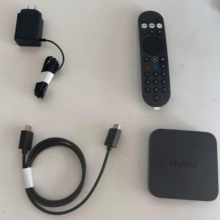 The Hubbl Puck device, a power cord, HDMI cable and a remote with batteries included come in the box.